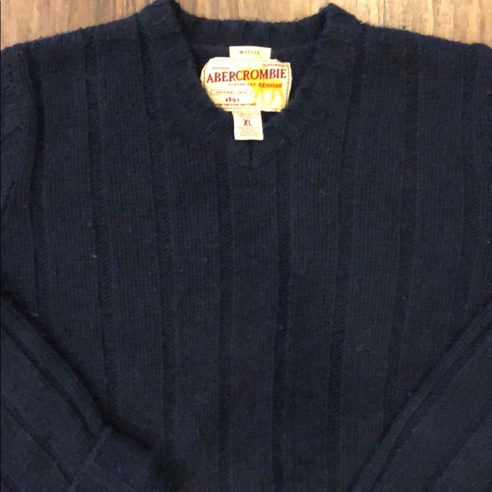 Men’s Abercrombie and Fitch sweater